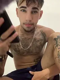 dovapo777 webcam stripchat model stream image