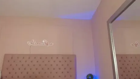 alice_sofia webcam model stream image