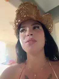 Rafaellaz webcam model stream image