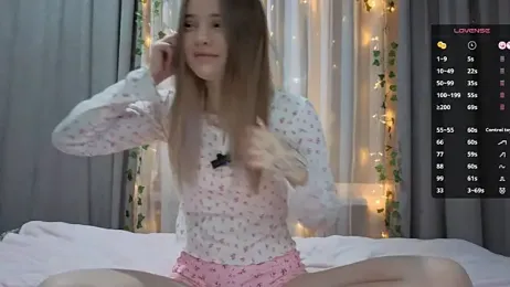 CarolinePepper webcam model stream image