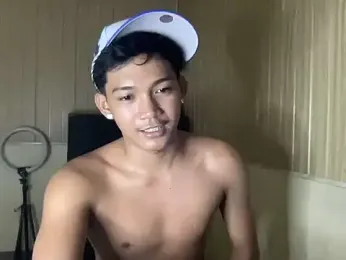 YourcumBoy77 webcam model stream image