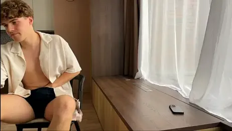 Aurora_Asti webcam model stream image