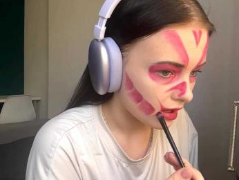 DaynaHosler webcam model stream image
