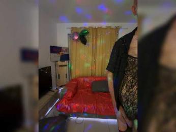 BigTwiXXX webcam bongacams model stream image