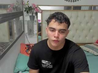 virgin-colombian webcam model stream image