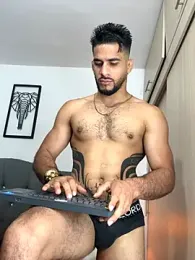 Maximiliano_ford webcam model stream image