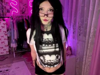 SavageAura webcam bongacams model stream image
