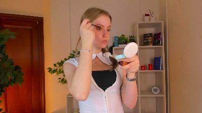 ShielaTudor webcam cam4 model stream image