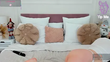 ChloeSug webcam model stream image