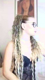 AlessiaCreed webcam model stream image