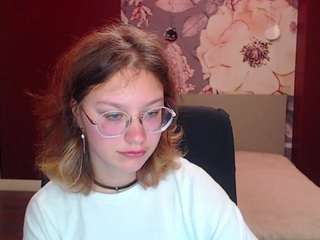 angelinalow webcam model stream image