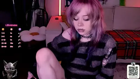 Lollyshy webcam model stream image