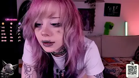 Lollyshy webcam model stream image