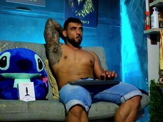 Eric Harrison webcam model stream image