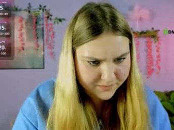 lily_glow webcam model stream image