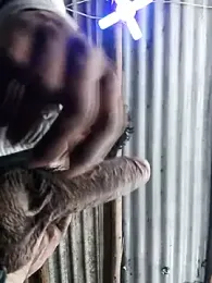 alexander32r webcam model stream image