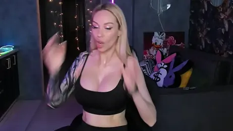 Blckmirrorr webcam model stream image
