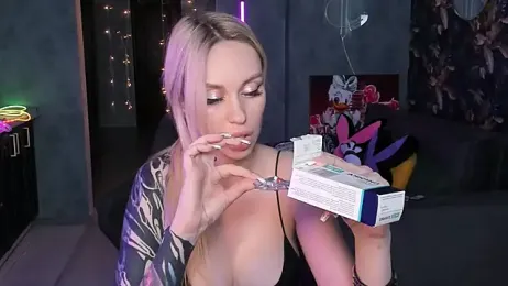Blckmirrorr webcam model stream image