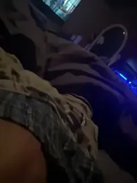 madehercumm webcam model stream image