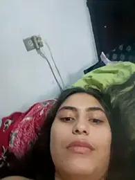 XandraF webcam model stream image