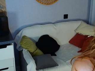 yunapeace webcam model stream image