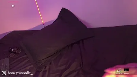 honeey_ webcam model stream image