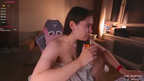 My_Emmy webcam model stream image