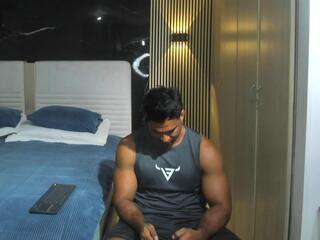 Sebasstian Toro webcam model stream image