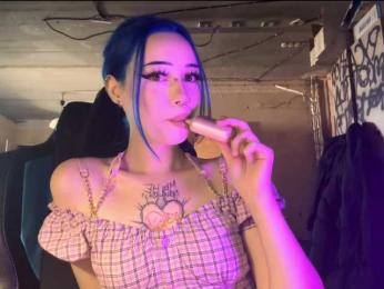 AnnieTouch webcam model stream image