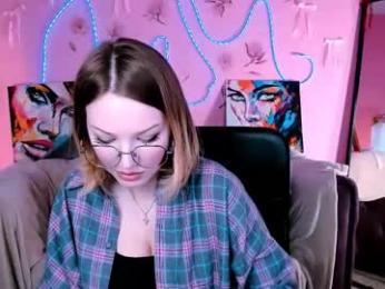 gia_lee_ webcam model stream image