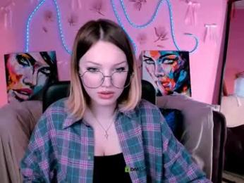 gia_lee_ webcam model stream image
