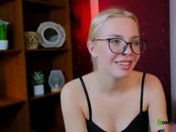 moon_shine25 webcam model stream image