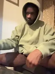 BigBDMari webcam stripchat model stream image