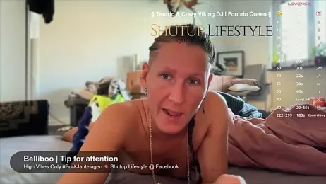 SwingWingWomanSweden webcam model stream image