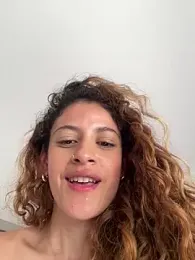 alana15 webcam model stream image