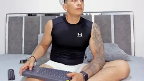 blackbullger_ webcam model stream image