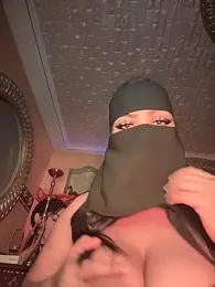 Queentaraf999 webcam model stream image