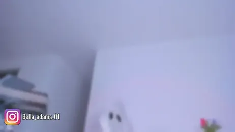 bella_adams_ webcam model stream image