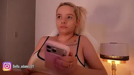 bella_adams_ webcam model stream image