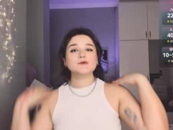 quinnmx webcam chaturbate model stream image