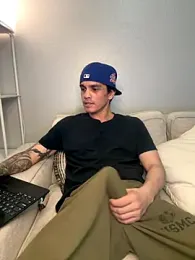 Orlando702@xh webcam stripchat model stream image