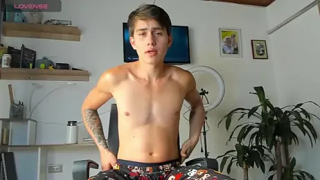 manucute_23_ webcam model stream image