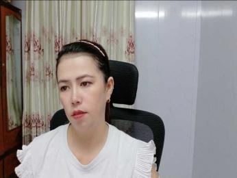 Lindahot69 webcam bongacams model stream image