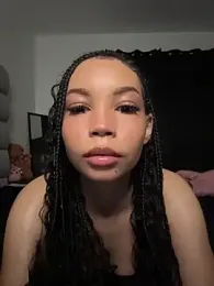 nikkiloveee webcam model stream image