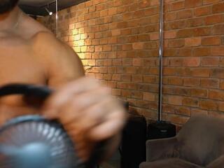 James Axel webcam model stream image