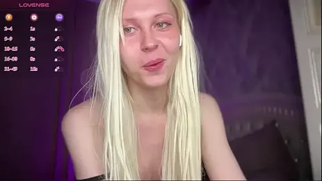 _evielle_ webcam model stream image