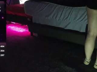 blondiewithanass webcam model stream image