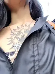 Mazikeen-- webcam model stream image