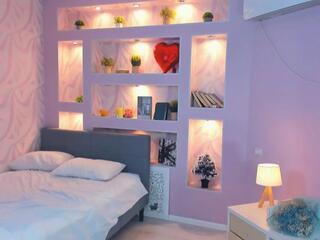 Elvina Greenhouse webcam model stream image