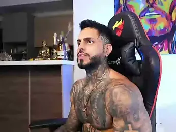 logan_hugh8 webcam model stream image